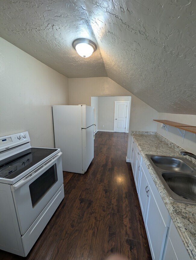 property at 228 W 100 N