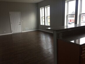 10307 N Main St in Richmond, IL - Building Photo - Building Photo