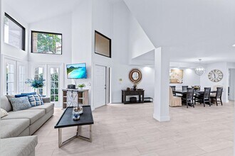 2442 Windsor Way Ct in Wellington, FL - Building Photo - Building Photo