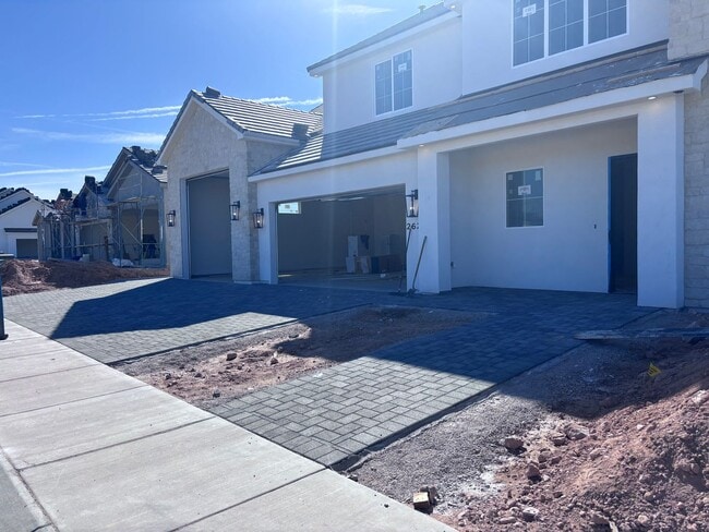 property at 2628 E Rosedale Dr