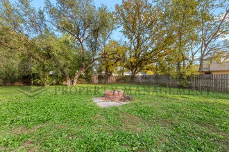 612 N Custer St in Wichita, KS - Building Photo - Building Photo