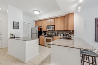 400 Massachusetts Ave NW in Washington, DC - Building Photo - Building Photo