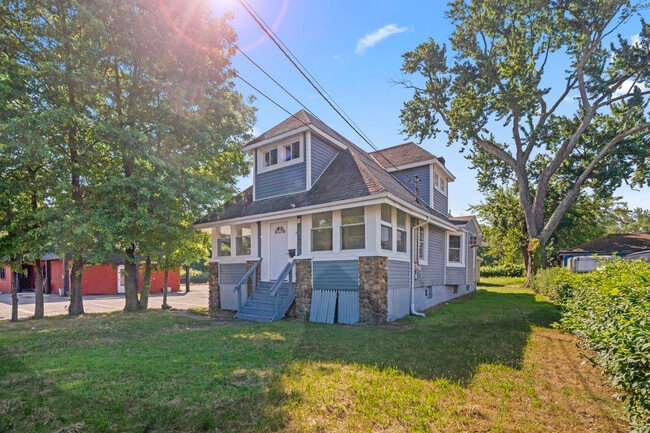 1159 McBride Ave in Woodland Park, NJ - Building Photo - Building Photo
