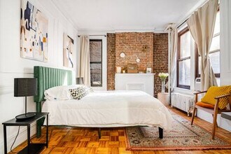 235 E 89th St in New York, NY - Building Photo - Building Photo