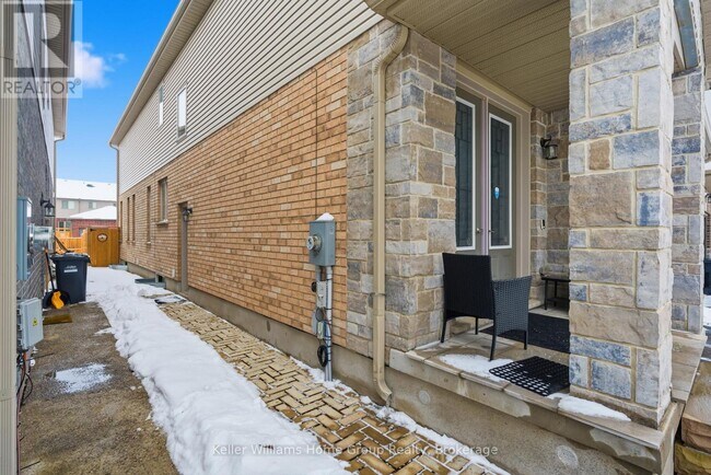 115 Dallan Dr in Guelph, ON - Building Photo - Building Photo