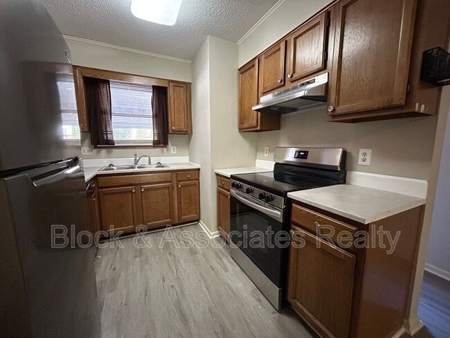 802 Timberline Dr SE in Winston-Salem, NC - Building Photo - Building Photo