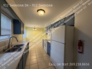912 Sheridan Dr in Kalamazoo, MI - Building Photo - Building Photo