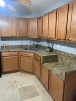 1499 Godfrey Ave, Unit 1499-B