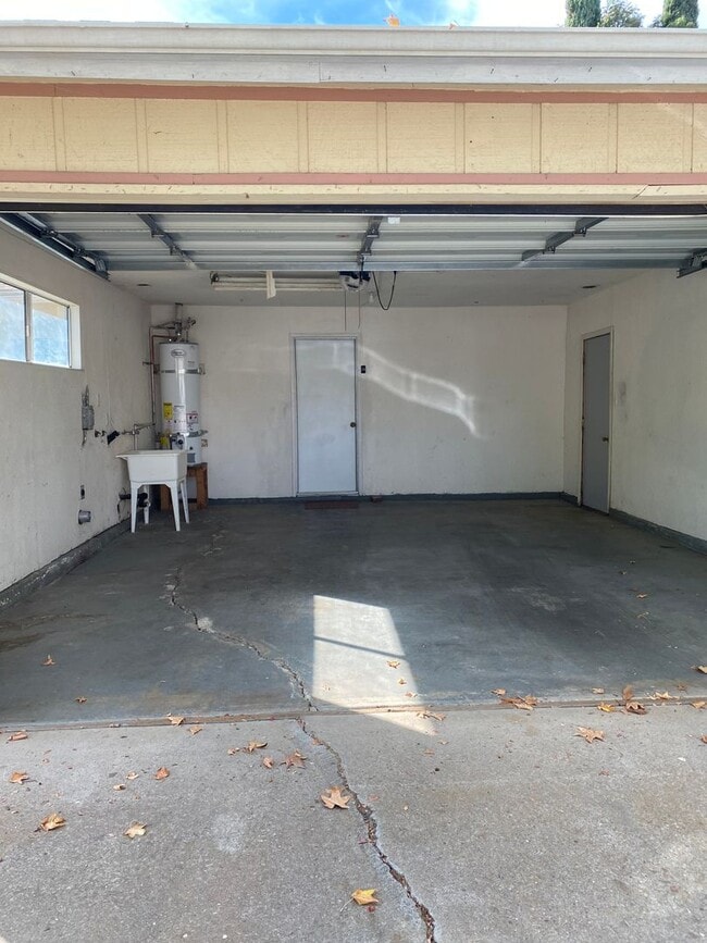 3321 Pierre Ct in Merced, CA - Building Photo - Building Photo