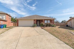 6529 Graceland Dr in Greenville, TX - Building Photo