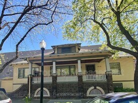 1015 27th St in Sacramento, CA - Building Photo