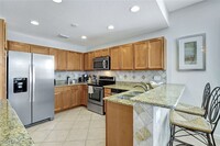 6821 Ascot Dr in Naples, FL - Foto de edificio - Building Photo