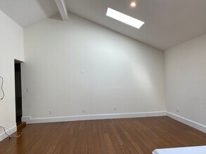 95 High St-Unit -# 4 in Huntington, NY - Building Photo - Building Photo