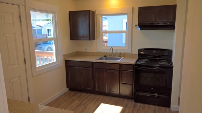 4550 Lakeshore Blvd in Lakeport, CA - Building Photo - Building Photo