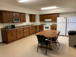 418 5th Ave S-Unit -Any in St. Cloud, MN - Building Photo - Building Photo