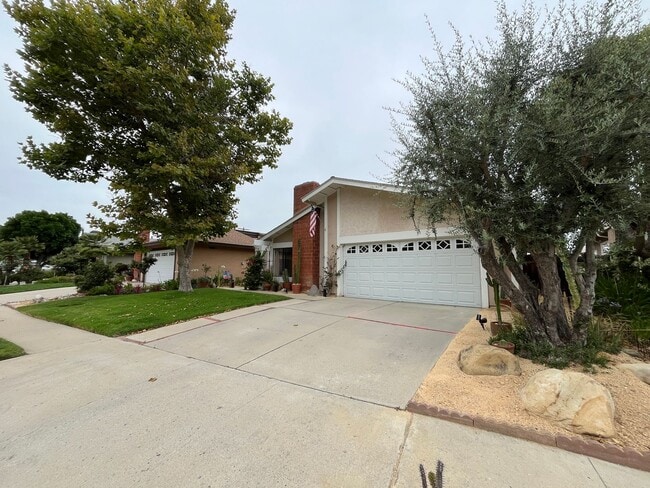 921 Catlin St in Simi Valley, CA - Building Photo - Building Photo