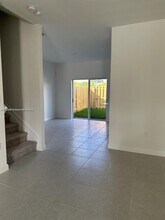 2667 SE 10th St in Homestead, FL - Building Photo - Building Photo