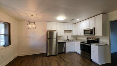 425 Depre St in Mandeville, LA - Building Photo - Building Photo