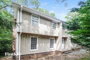 4618 Forest Pl in Cumming, GA - Building Photo