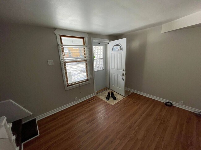 177 Raglan Rd in Kingston, ON - Building Photo - Building Photo