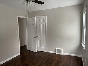 610 Parkside Dr in Bay Village, OH - Building Photo - Building Photo