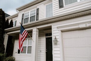 110 Quinton Oaks Cir in Stephens City, VA - Building Photo