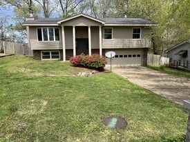 2018 Timberridge Dr in Jonesboro, AR - Building Photo