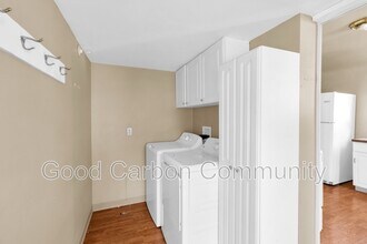 189 West Ave in Lockport, NY - Foto de edificio - Building Photo