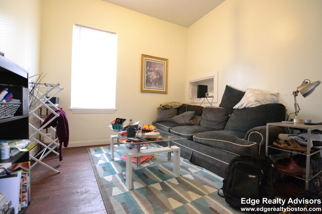 32 Litchfield St in Boston, MA - Building Photo - Building Photo