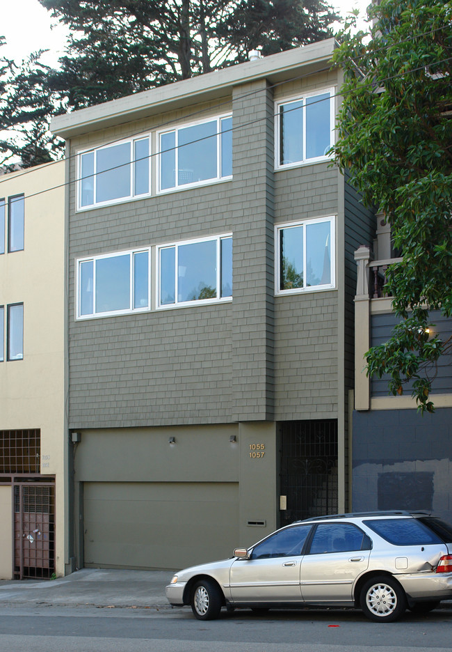 1055 Haight St in San Francisco, CA - Foto de edificio - Building Photo