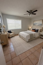 22877 Adrienne Ave in Moreno Valley, CA - Foto de edificio - Building Photo