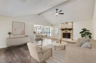 521 Dennis Dr in Round Rock, TX - Building Photo - Building Photo