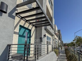 10482 San Diego Mission Rd in San Diego, CA - Building Photo