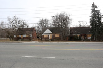 Nova Urban Towns in Toronto, ON - Building Photo - Building Photo