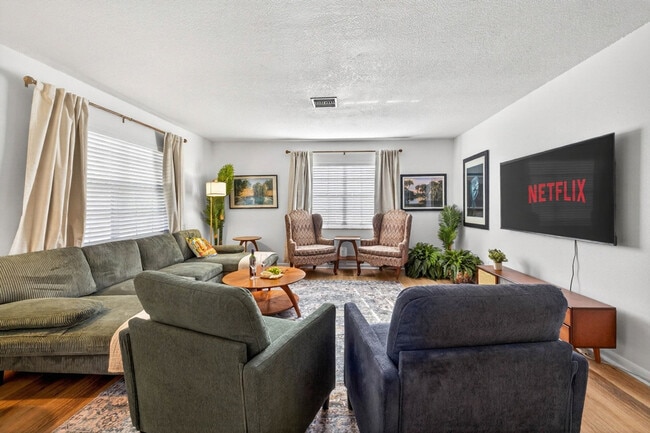 11702 Moffat Ave in Tampa, FL - Building Photo - Building Photo