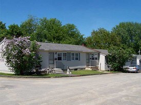 6 McNally Terrace, Unit 6 in Newport, ME - Building Photo