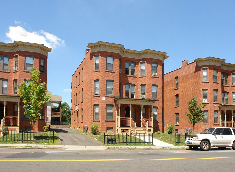 559-561 Zion St in Hartford, CT - Foto de edificio