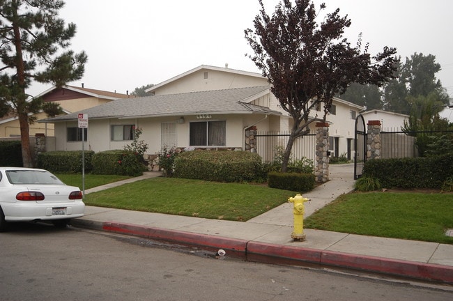 4594 Bandera St in Montclair, CA - Building Photo - Building Photo