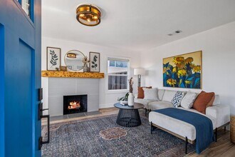 6238 Majestic Ave in Oakland, CA - Building Photo - Building Photo