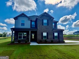 145 Hounds Wy in Griffin, GA - Building Photo