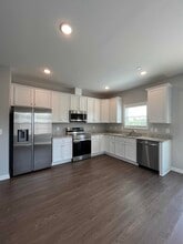 1305 Ventura Ln in Columbia, TN - Foto de edificio - Building Photo