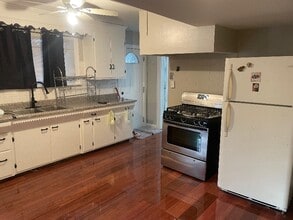 3187 Abbott Rd in Orchard Park, NY - Building Photo - Building Photo