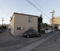 110-112 S Buena Vista St in Burbank, CA - Building Photo - Building Photo