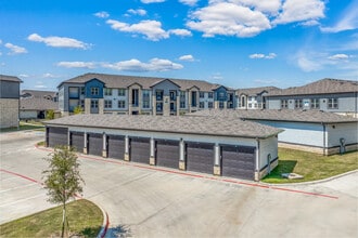 The Crossing at Clear Creek in Dallas, TX - Building Photo - Building Photo