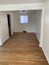 95 Lynwood Ave in North Versailles, PA - Building Photo - Building Photo