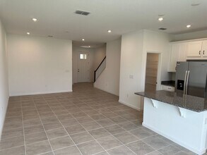 1137 Seaside Mist Trl in Kissimmee, FL - Building Photo - Building Photo
