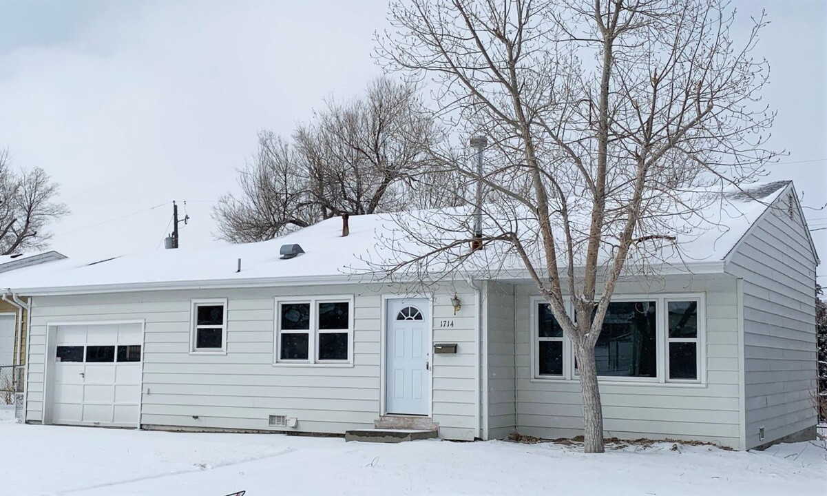 1714 S Lennox St in Casper, WY - Building Photo