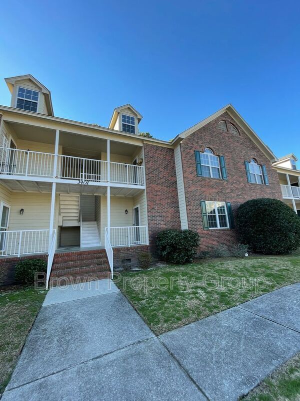property at 3401 Lainey Ln