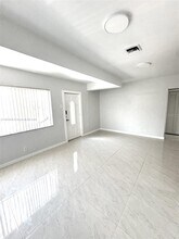 2644 Hayes St in Hollywood, FL - Building Photo - Building Photo