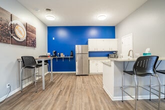 Sycamore Place Apartments in Terre Haute, IN - Building Photo - Lobby